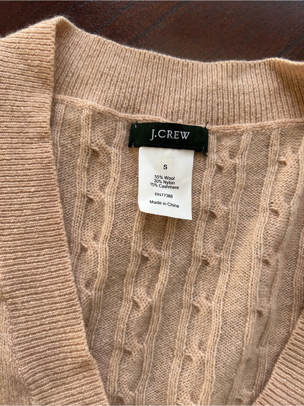 J. Crew women Cable-Knit V-Neck Sweater in Light Beige 55% wool size S - Picture 3 of 6